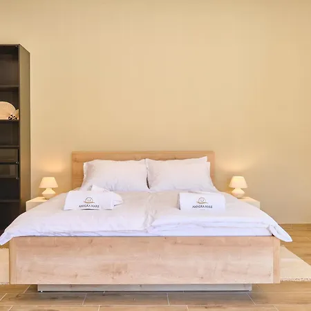 Amalka Mare By Litto