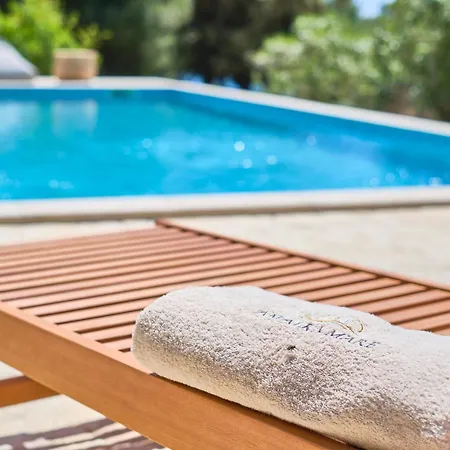 Amalka Mare By Litto *